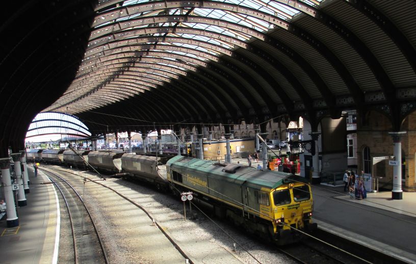 trainspotting York station