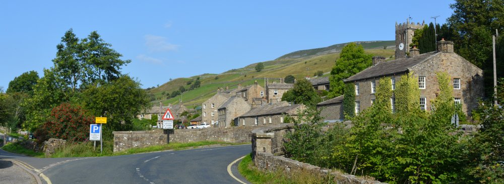 Muker Oxnop Satron Ivelet Bridge circular walk, Swaledale, Yorkshire Dales National Park, North Yorkshire, England