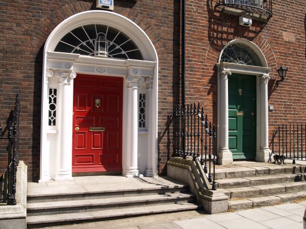 East of St Stephen's Green are the 'Georgian Doors' of numbers 18/17 (above) and numbers 13/12 in Hume Street�en route to the Royal Hibernian Academy in Ely Street, Dublin.