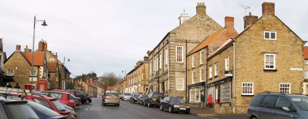 There are many fine buildings at the top end of Kirkbymoorside away from the busy A170 Pickering-Helmsley road.