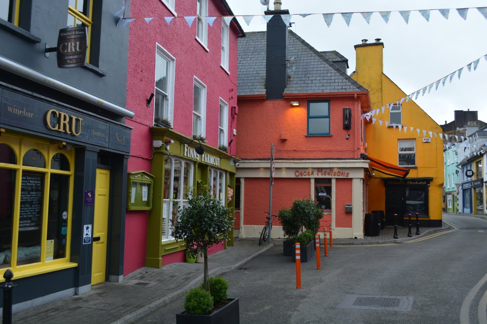 Oscar Madisons traditional Irish pub on the colourful Main Street of Kinsale, Co. Cork, West of Ireland