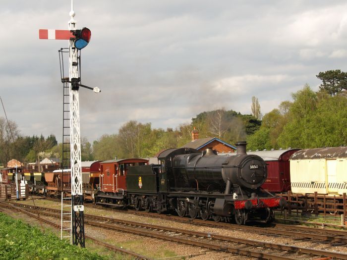 GWR steam locomotive 3850
