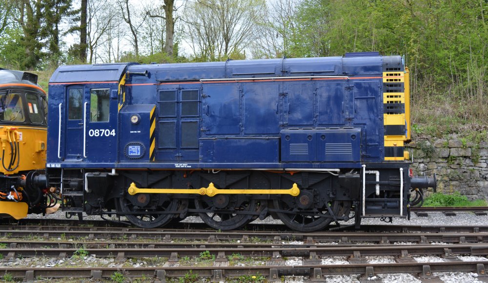 Class 08 diesel shunter 08704