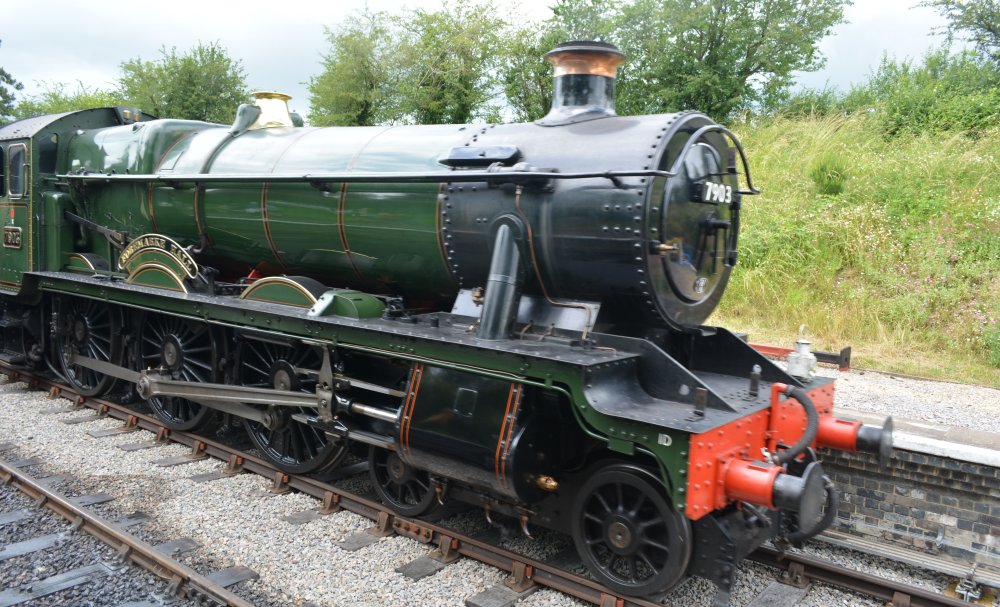  7903 Foremarke Hall GWR Modified Hall Class 4-6-0 steam locomotive