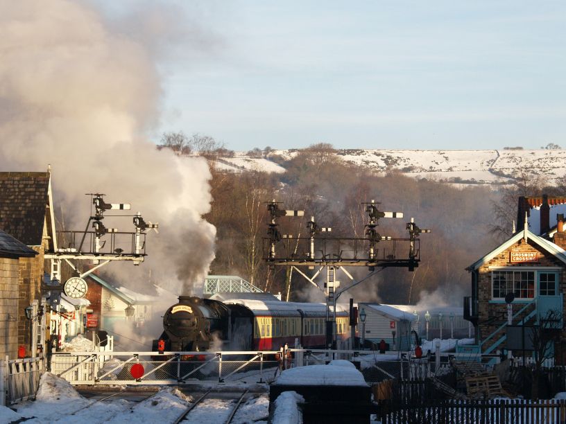 NYMR Santa Specials December 2010