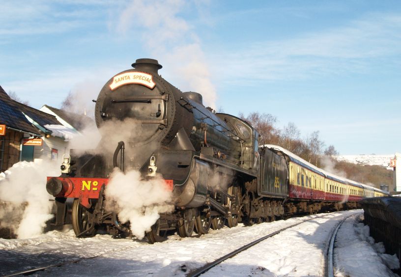 NYMR Santa Specials December 2010