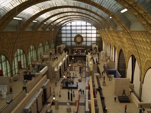 The central hall Musėe d'Orsay, once a railway station, the Gare d'Orsay before its transformation in 1986.