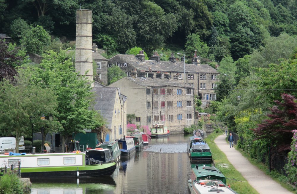 Falling Royd Hebden Bridge Narrow boat trip from Sowerby Bridge to Hebden Bridge Rochdale Canal ...