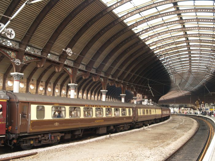 trainspotting York station