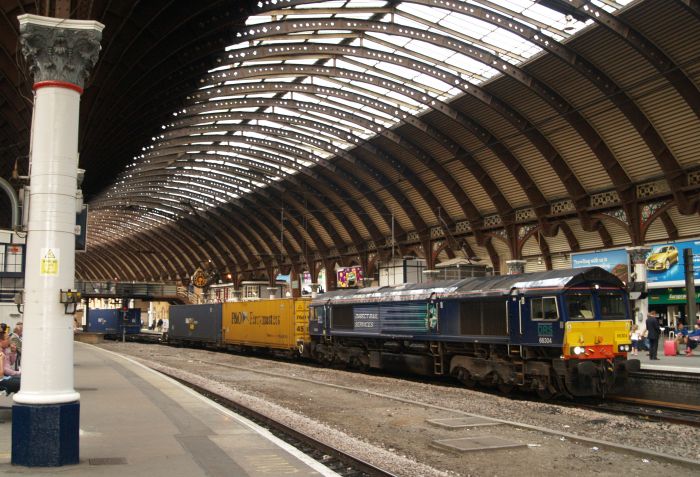 trainspotting York station